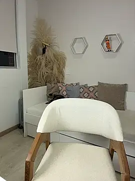 ValentinaMilann online show from 06.28.26