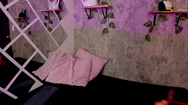 Devil AliceXo online show from 03.17.25