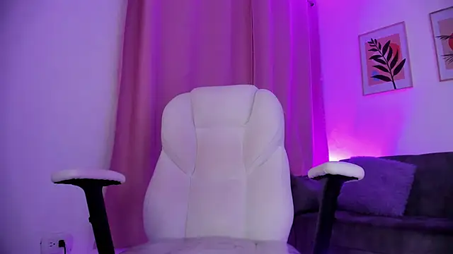 gaaby foxx online show from 04.29.26