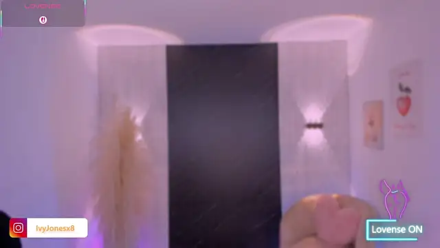 IvyJonesX online show from 06.05.26