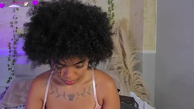 SarahLynn7 online show from 06.11.26