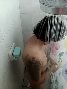 Snapshot of DocPepino chatting on 04.11.26 DocPepino online show from 04.11.26