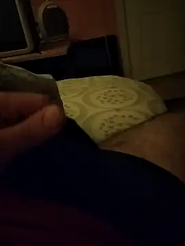 Snapshot of hardlinesex chatting on 11.25.25 hardlinesex online show from 11.25.25