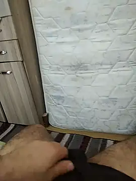 Snapshot of hardlinesex chatting on 12.17.25 hardlinesex online show from 12.17.25