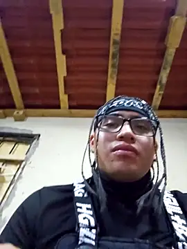 LAL0M4D4R4 online show from 04.26.26