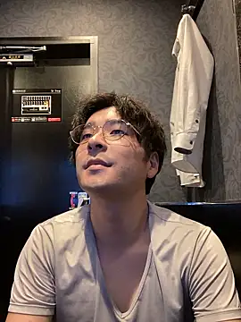 Snapshot of waka3232 chatting on 10.22.25 waka3232 online show from 10.22.25