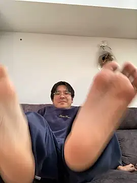 Snapshot of waka3232 chatting on 11.06.25 waka3232 online show from 11.06.25