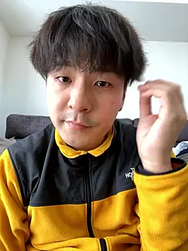 Snapshot of waka3232 chatting on 11.26.25 waka3232 online show from 11.26.25