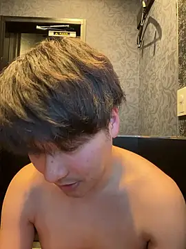 Snapshot of waka3232 chatting on 12.05.25 waka3232 online show from 12.05.25