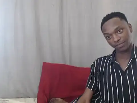 Snapshot of DarkTwink20 chatting on 03.18.25 DarkTwink20 online show from 03.18.25