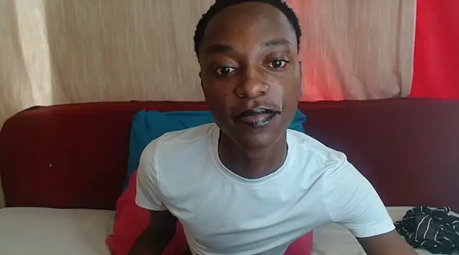 Snapshot of DarkTwink20 chatting on 03.18.25 DarkTwink20 online show from 03.18.25