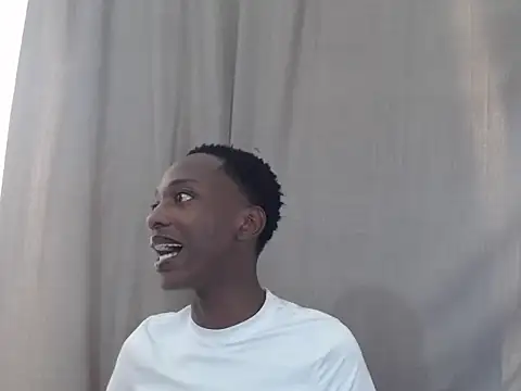 Snapshot of DarkTwink20 chatting on 03.19.25 DarkTwink20 online show from 03.19.25