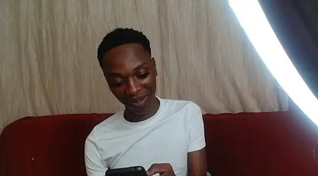 Snapshot of DarkTwink20 chatting on 03.19.25 DarkTwink20 online show from 03.19.25