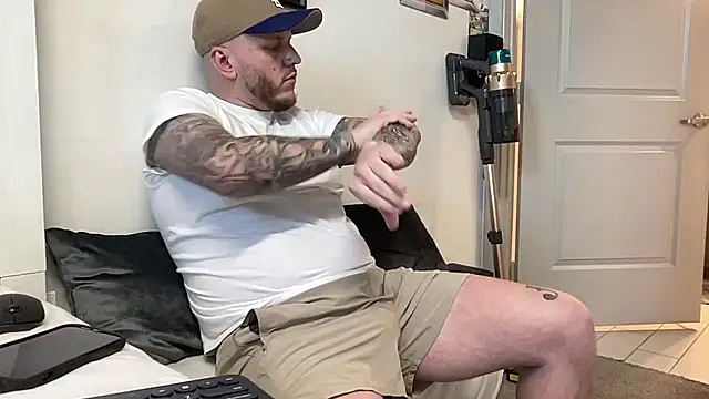 Snapshot of Thegreatwhitepipe chatting on 09.23.25 Thegreatwhitepipe online show from 09.23.25