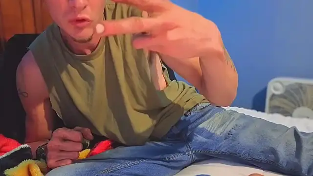Ilovepussy1911 online show from 05.16.26