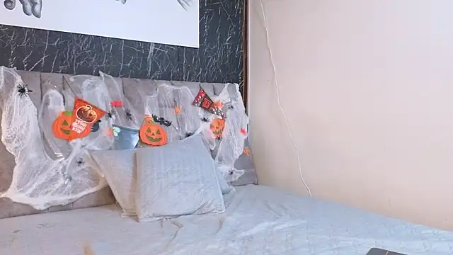 nicelle carson  online show from 10.26.25