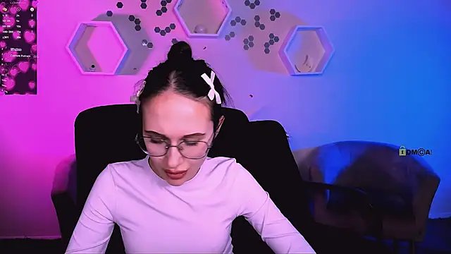 mona cloud online show from 12.01.25