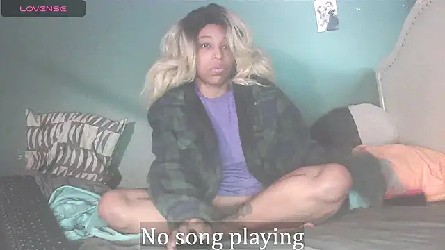 Snapshot of StellaDallas69 chatting on 10.17.25 StellaDallas69 online show from 10.17.25