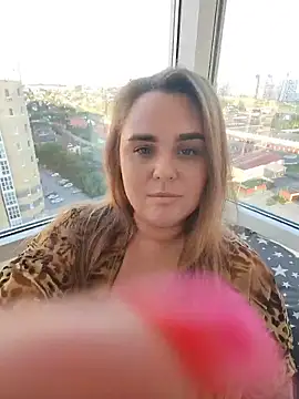 Juicy PeachLux online show from 06.15.26