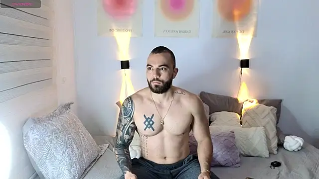 Isaac Carter online show from 03.12.25