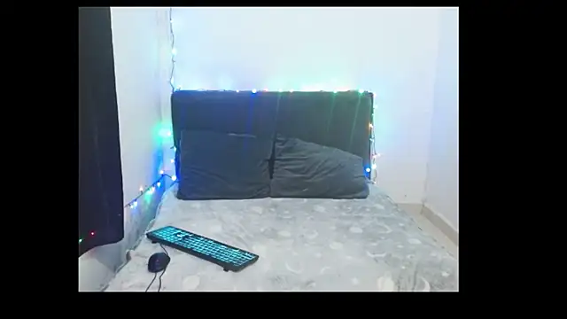 isabel-nashyeli online show from 03.07.25