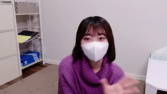 Snapshot of Rodrigues_Lucas chatting on 03.12.25 Rodrigues Lucas online show from 03.12.25