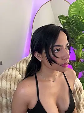  Emily Thompson  online show from 03.06.26