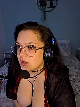 Saucy-Serenity online show from 09.11.25