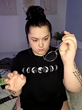 Saucy-Serenity online show from 01.11.26