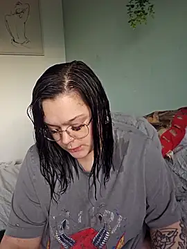 Saucy-Serenity online show from 04.26.26