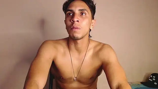 Snapshot of Monkey_uchiha777 chatting on 10.19.25 Monkey uchiha777 online show from 10.19.25