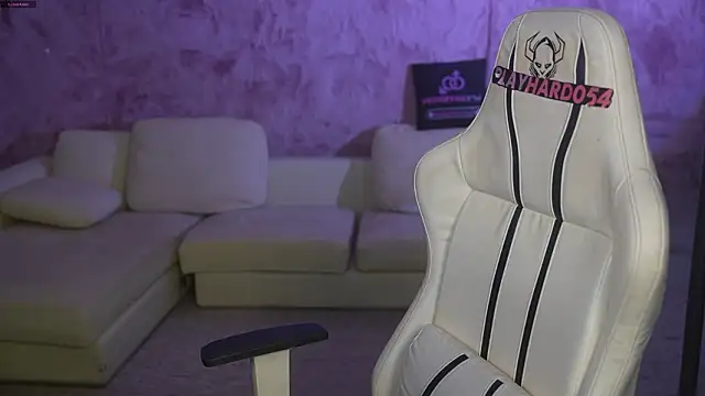 Snapshot of Billie054 chatting on 03.16.26 Billie054 online show from 03.16.26