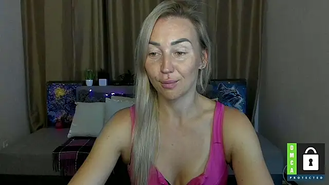 Snapshot of Kiss_julli88I chatting on 09.23.25 Kiss julli88I online show from 09.23.25