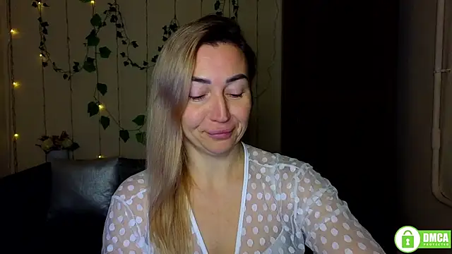 Snapshot of Kiss_julli88I chatting on 01.11.26 Kiss julli88I online show from 01.11.26