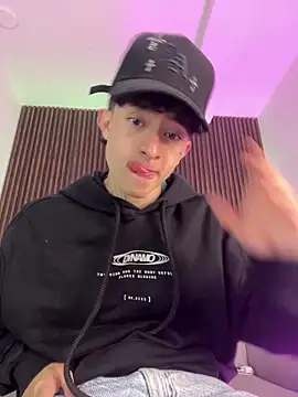 troy rouge online show from 10.10.25