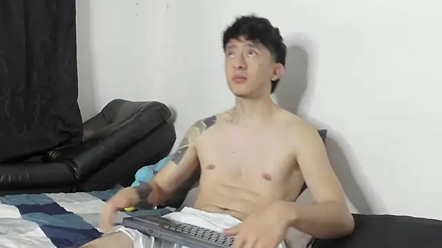 troy rouge online show from 03.04.26