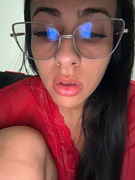 Snapshot of jheicylli chatting on 07.25.26 jheicylli online show from 07.25.26