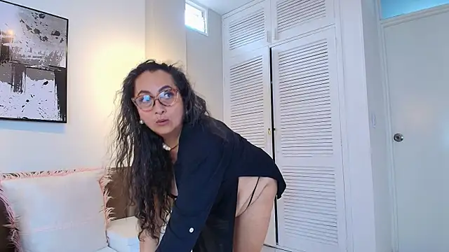 AlessandraLeroy online show from 06.03.26