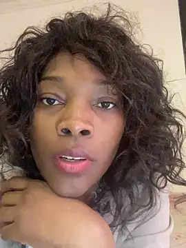 Nahomy gree online show from 03.09.25