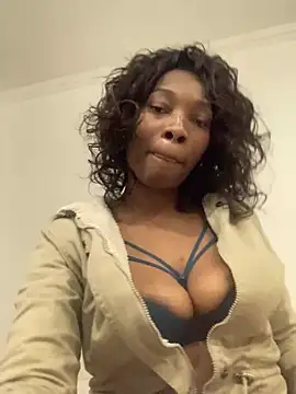 Nahomy gree online show from 03.11.25