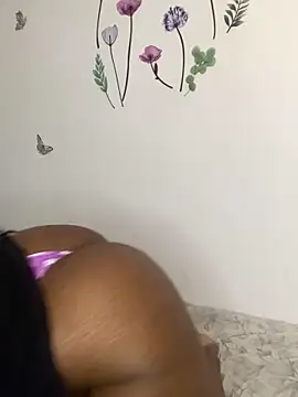 Nahomy gree online show from 10.10.25