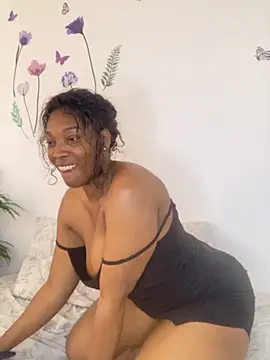 Snapshot of Nahomy_gree chatting on 12.20.25 Nahomy gree online show from 12.20.25