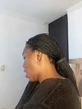 Snapshot of Nahomy_gree chatting on 03.25.26 Nahomy gree online show from 03.25.26