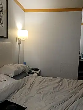 KITTYBOOBOOFUXX online show from 10.25.25