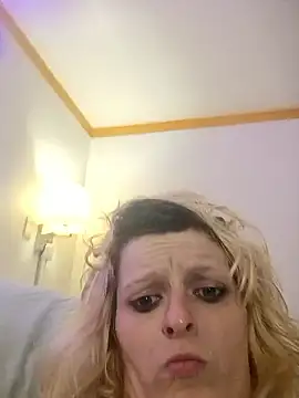 KITTYBOOBOOFUXX online show from 10.31.25