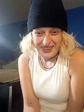 KITTYBOOBOOFUXX online show from 11.04.25