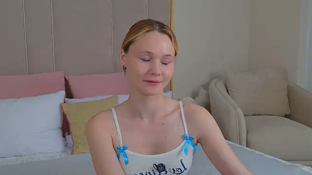 AmeliRoyse online show from 06.10.26