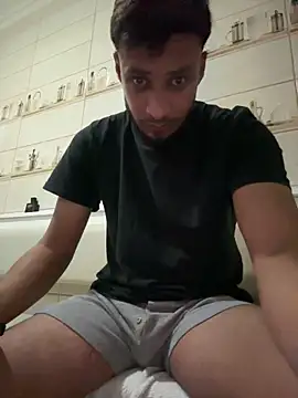 Pennys19CM online show from 03.05.25