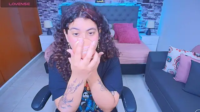 Snapshot of _Lilly_miller chatting on 11.05.25 Lilly miller online show from 11.05.25