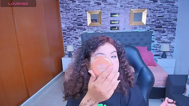 Snapshot of _Lilly_miller chatting on 11.06.25 Lilly miller online show from 11.06.25